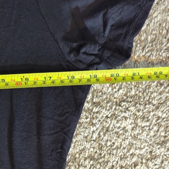 Relativity Black Short Sleeve Relaxed T-Shirt - Picture 7 of 9